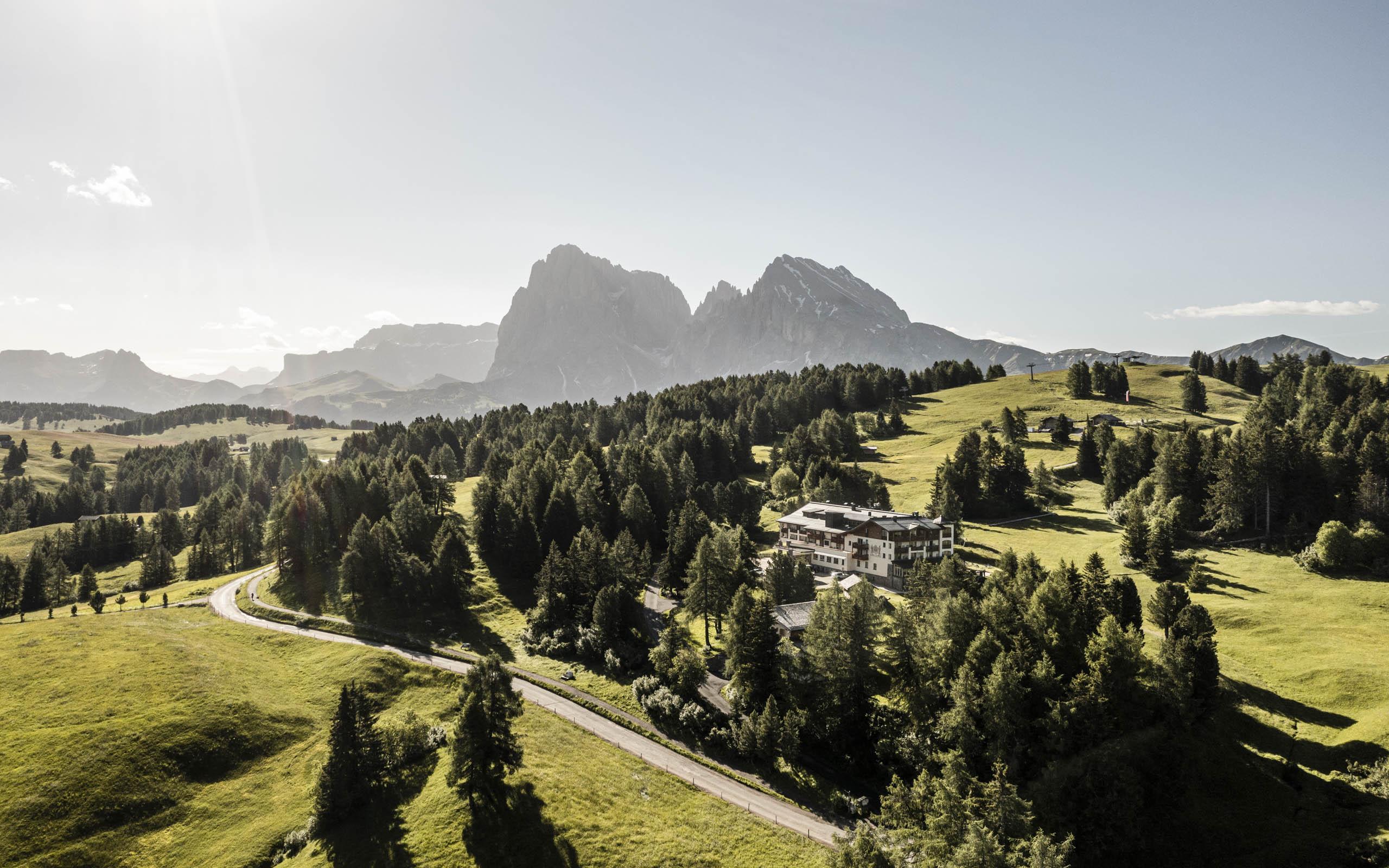 Hotel Steger-Dellai Alpe Di Siusi Exterior photo